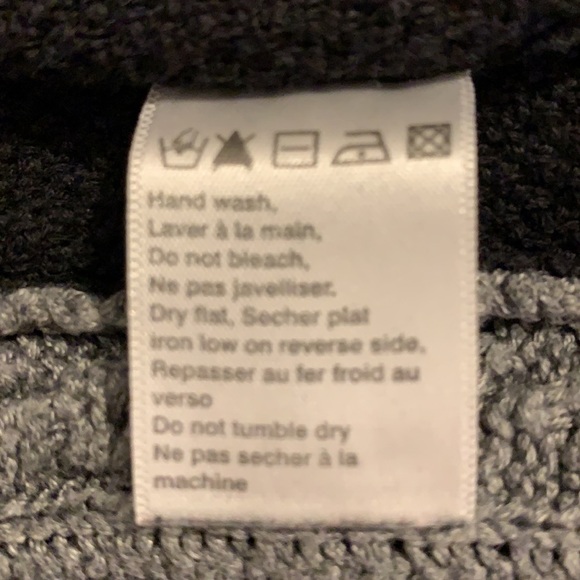 Black and grey sweater dress | Gene Fawn - Picture 4 of 7